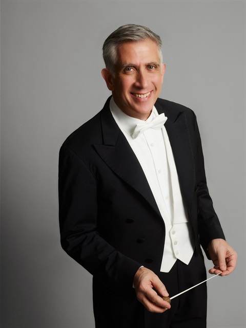 241121_WSO_NicholasMiltonPortrait_01_076.jpg